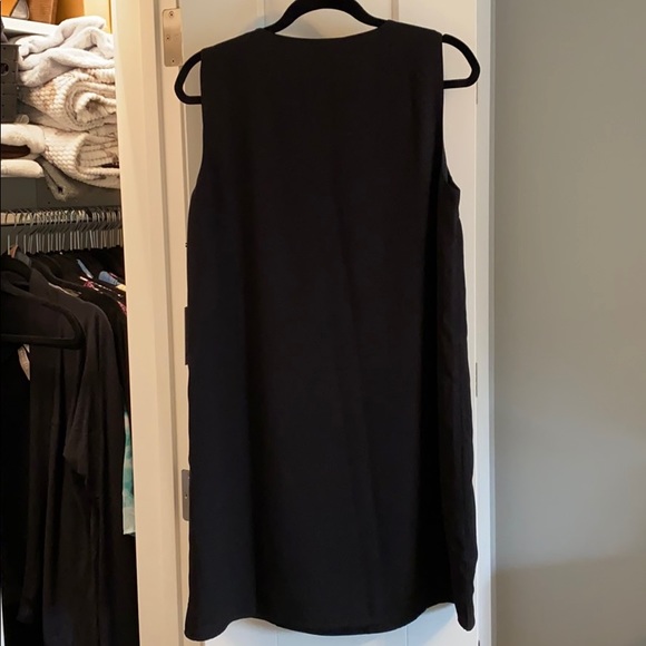 Perfect LBD - Picture 2 of 5